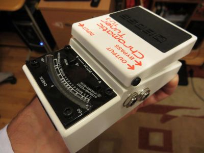 Лот: 8435687. Фото: 1. BOSS chromatic tuner Tu - 3. Гитарные эффекты и комбоусилители