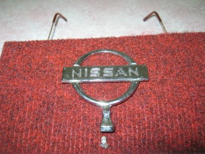 Лот: 20994207. Фото: 1. Эмблема Nissan на капот. Детали тюнинга