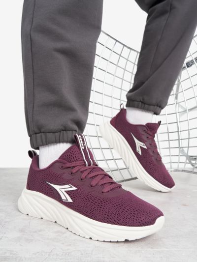 Лот: 25606959. Фото: 1. Кроссовки женские Diadora Piper... Другое (одежда, обувь, галантерея)