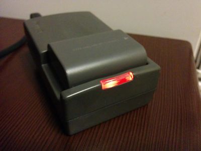Лот: 15051833. Фото: 1. Зарядное устройство Canon CB-2LTE... Аккумуляторы, зарядные