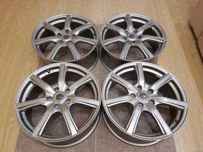Лот: 13623616. Фото: 1. Шикарные мощные Millous R18 7... Диски