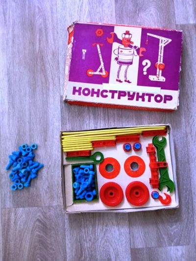 Лот: 25719453. Фото: 1. Конструктор детский пластмассовый... Конструкторы