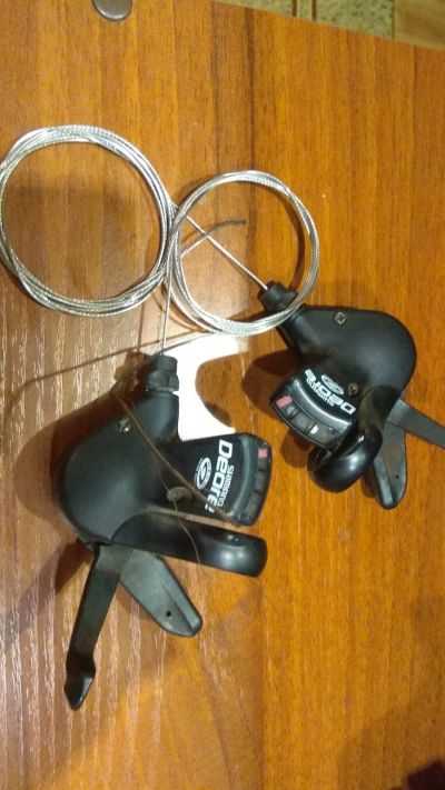 Лот: 15265691. Фото: 1. Два шифтера shimano Deore SL-M510... Запчасти