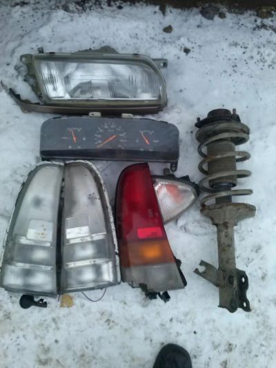 Лот: 9023590. Фото: 1. Оптика на Ниссан Авенир 10 кузов. Оптика и освещение