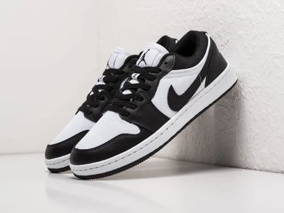 Лот: 19613758. Фото: 1. Кроссовки Nike Air Jordan 1 Low. Кеды, кроссовки, слипоны