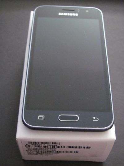 Лот: 15773000. Фото: 1. Samsung Galaxy J1 (2016). Смартфоны