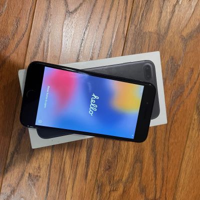 Лот: 19838574. Фото: 1. IPhone 7+ 128 Gb. Чехлы, бамперы