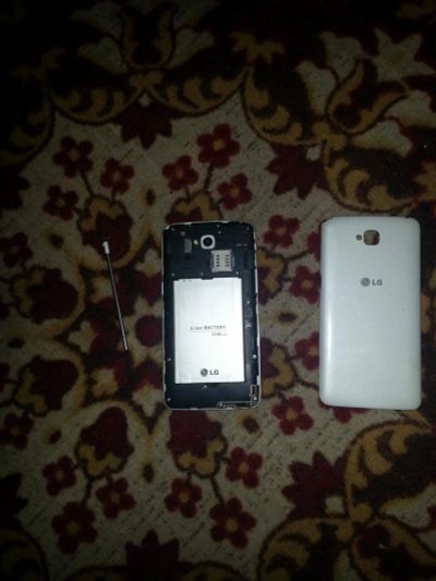 Лот: 8166293. Фото: 1. lg g pro lite dual sim d686. Кнопочные мобильные телефоны