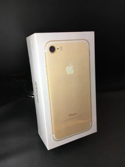 Лот: 10097338. Фото: 1. Apple iPhone iPhone 7 золото... Смартфоны