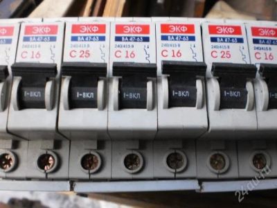 Лот: 2287230. Фото: 1. автоматы ва-47-63 16-25А. Строительное