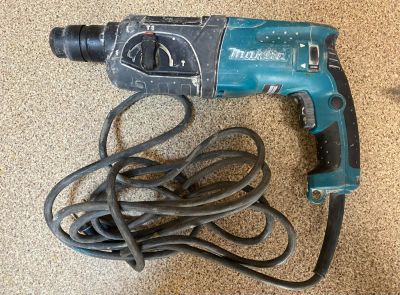 Лот: 20074143. Фото: 1. Перфоратор Makita HR2470. Электроинструмент