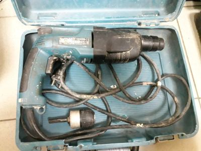 Лот: 11496686. Фото: 1. Перфоратор makita hr2450. Электроинструмент