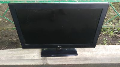 Лот: 11888797. Фото: 1. Рабочий ЖК LED-телевизор 32" LG... Телевизоры