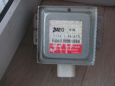 Лот: 25056114. Фото: 1. Магнетрон **2М213 **. Запчасти для микроволновок, мини-печей