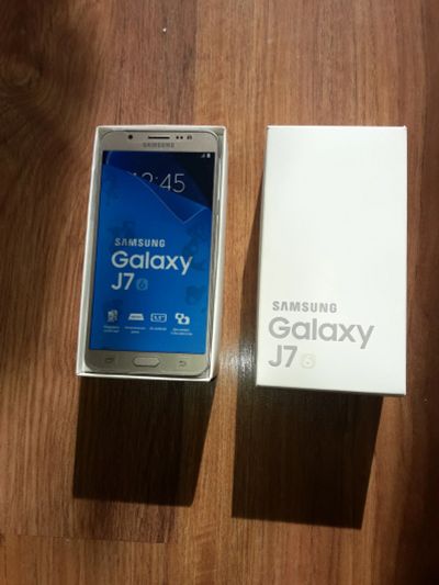 Лот: 13897204. Фото: 1. Samsung Galaxy J7 2016 16GB... Чехлы, бамперы