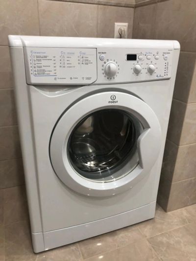 Лот: 16668382. Фото: 1. Стиральная машина Indesit IWUD... Стиральные машины
