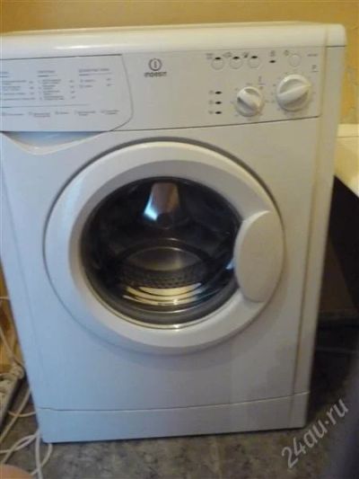 Лот: 1898827. Фото: 1. INDESIT WIU 102 (CSI). Стиральные машины