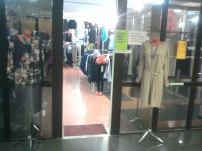 Лот: 3780864. Фото: 1. Сдам место под детскую одежду... Коммерческая недвижимость