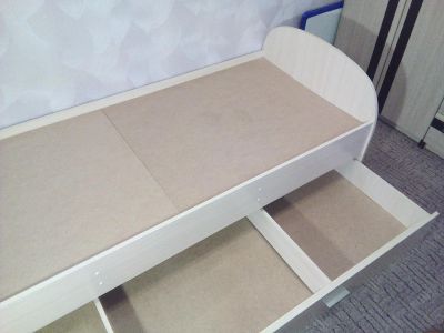 Лот: 8794164. Фото: 1. Кровать односпальная. Детские кровати и кроватки