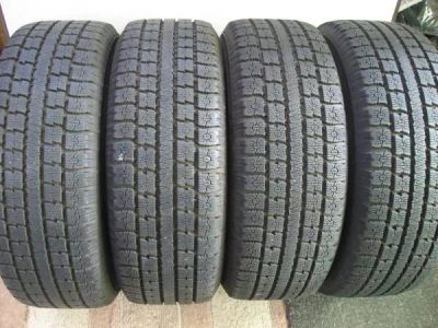 Лот: 6784635. Фото: 1. Зимняя резина Toyo/GoodYear 185... Шины