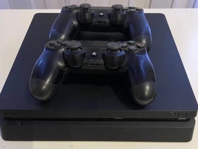 Лот: 17130678. Фото: 1. Ps4 slim. Игровые приставки, консоли