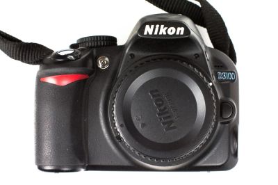 Лот: 8360647. Фото: 1. Фотокамера Nikon D3100 body. Цифровые зеркальные