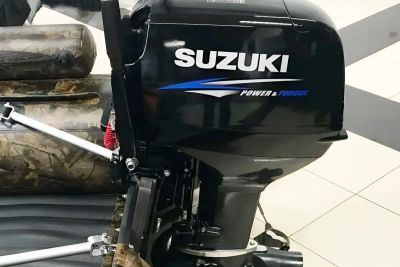 Лот: 25396947. Фото: 1. 2х-тактный лодочный мотор SUZUKI... Лодочные моторы