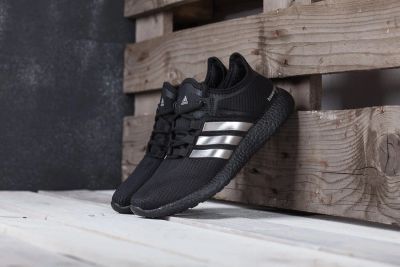 Лот: 10929639. Фото: 1. Кроссовки Adidas Ultra Boost Артикул... Кеды, кроссовки, слипоны