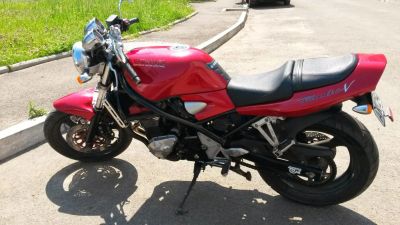 Лот: 4297383. Фото: 1. Suzuki Bandit 400 - красноголовный. Мотоциклы