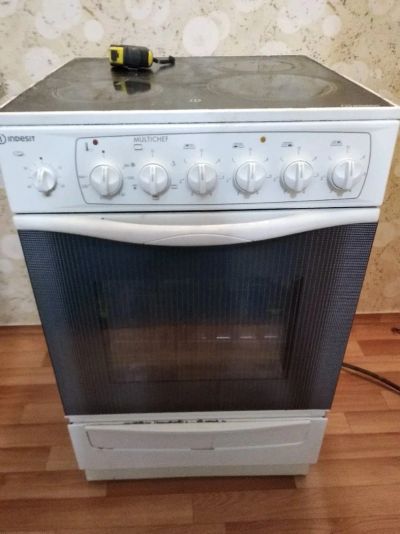 Лот: 12667826. Фото: 1. Плита электрическая indesit kg5048v... Плиты, духовые шкафы, варочные поверхности