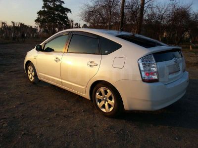 Лот: 3967861. Фото: 1. Toyota Prius NHW20 Тойота Приус... Автомобили