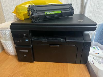 Лот: 21423104. Фото: 1. МФУ HP LaserJet M1132 MFP. Картриджи, расходные материалы