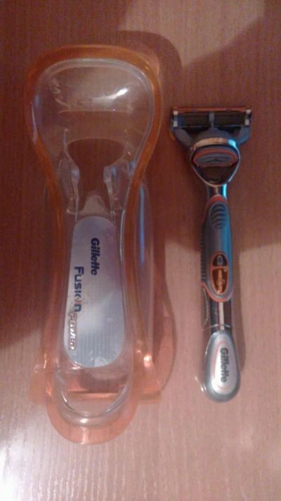 Лот: 5062715. Фото: 1. Продам Б/У вибро станок Gillette... Укладка и стрижка волос, бритьё, эпиляция