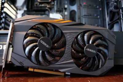 Лот: 12742771. Фото: 1. Radeon RX 570 4gb Gigabyte Aorus... Видеокарты
