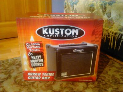 Лот: 4556332. Фото: 1. Комбоусилитель гитарный Kustom... Гитарные эффекты и комбоусилители