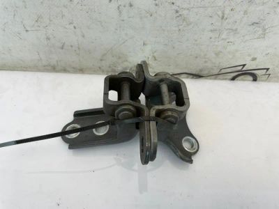 Лот: 24939032. Фото: 1. кронштейн двери Hyundai Solaris... Кузов