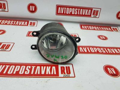 Лот: 20900125. Фото: 1. Фара противотуманная Toyota Prius... Оптика и освещение