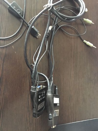 Лот: 11623028. Фото: 1. DLINK KVM-221 вместе с USB-удлинителем. Другое (сетевые устройства)