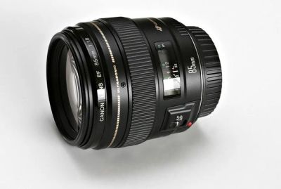 Лот: 3295874. Фото: 1. Объектив Canon 85мм 1.8. Объективы
