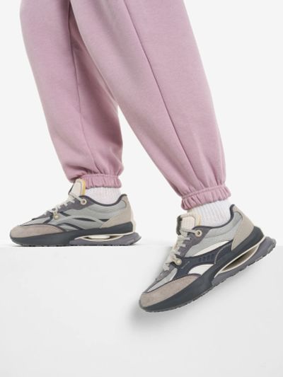 Лот: 24288457. Фото: 1. Кроссовки женские Li-Ning 92 Shadow... Кеды, кроссовки, слипоны