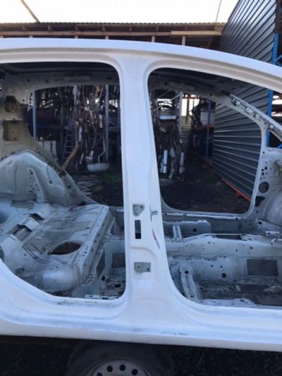 Лот: 21705827. Фото: 1. стойка кузова Volkswagen Golf... Кузов