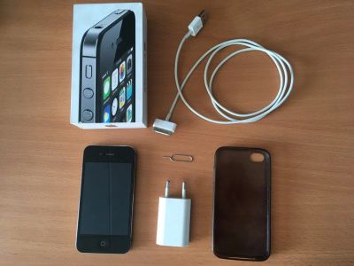 Лот: 9993097. Фото: 1. Iphone 4s. Смартфоны