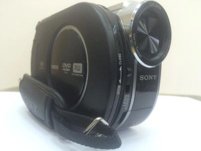 Лот: 7560519. Фото: 1. Видеокамера Sony DCR-DVD 710. Видеокамеры