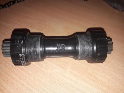 Лот: 7395364. Фото: 1. Каретка Truvativ Howitzer XR. Запчасти