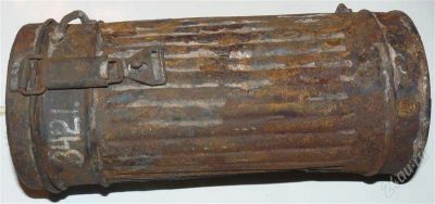 Лот: 1674358. Фото: 1. Футляр немецкого противогаза археология... Обмундирование