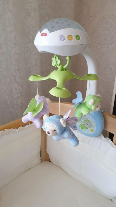 Лот: 19253919. Фото: 1. Мобиль Fisher Price мечты о бабочках. Другое (игрушки)