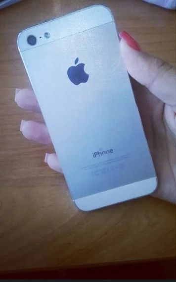 Лот: 3963748. Фото: 1. Продам Apple iPhone 5 white... Смартфоны