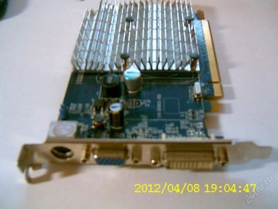 Лот: 1750066. Фото: 1. видео карта HD2400 PRO 256MB 64BIT... Видеокарты