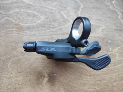 Лот: 17026455. Фото: 1. Манетка Shimano SLX M7100 12ск. Запчасти