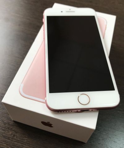 Лот: 11673743. Фото: 1. Apple iPhone 7 128Gb Rose Gold... Смартфоны